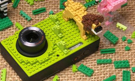 LA MACCHINA FOTOGRAFICA INCONTRA I MATTONCINI LEGO