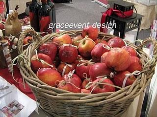 RED APPLES: PARTECIPAZIONI,CADEAUX DE MARIAGE ED ALLESTIMENTI