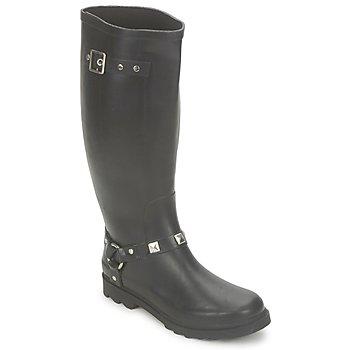 Rain or snow boots can safe your feet!