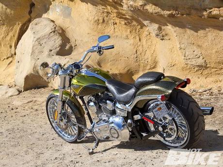 Harley-Davidson CVO Breakout 2013