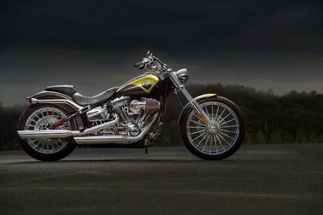 Harley-Davidson CVO Breakout 2013