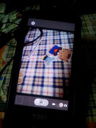 Tizen 2.0 in azione su Samsung GT-I9500 : Le prime foto del nuovo O.S. !