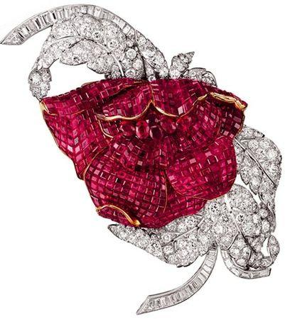 Van Cleef & Arpels 400 gioielli in mostra oggi a Parigi