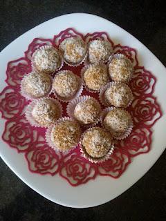 AMARETTI AL CAFFE' CON COCCO E NUTELLA