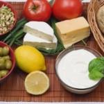 Olio, pane, pesce, yogurt… Le dieci regole della dieta mediterrane