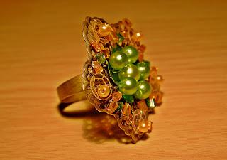 Anello floreale