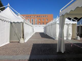 Piazza Garibaldi si prepara: immagini