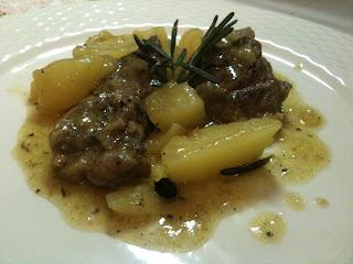 SPEZZATINO DI AGNELLO CON PATATE