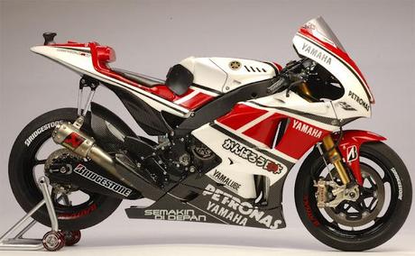 Yamaha YZR-M1 50th Anniversary J.Lorenzo 2011 by Utage Factory House