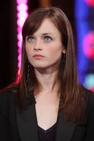 TAGLI DI CAPELLI E ACCONCIATURE DI ALEXIS BLEDEL LA PROTAGONISTA RORY DI UNA MAMMA PER AMICA