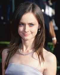 TAGLI DI CAPELLI E ACCONCIATURE DI ALEXIS BLEDEL LA PROTAGONISTA RORY DI UNA MAMMA PER AMICA