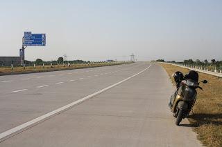 Ecco la prima autostrada indiana, senza traffico (per ora)