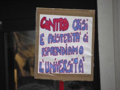 #5ott a Torino: l’autunno studentesco si scontra contro il rigore dei manganelli