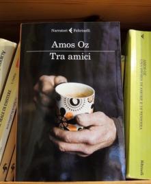 Tra amici di Amos Oz