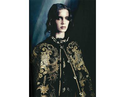 Marine Vacht in Dolce & Gabbana su Vogue Italia