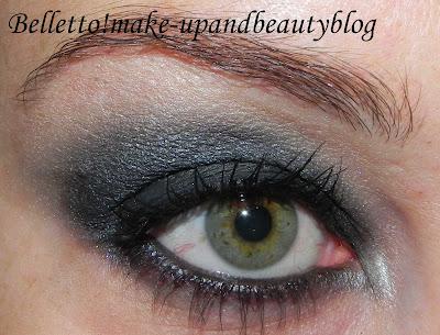 L'essenza del make-up: Smokey eyes nero/grigio