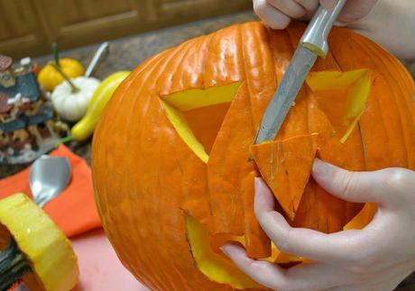 Carving pumpkin faces