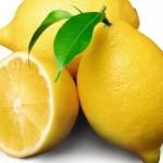 Limoni, una spremuta al giorno contro il rischio di calcoli e coliche renali