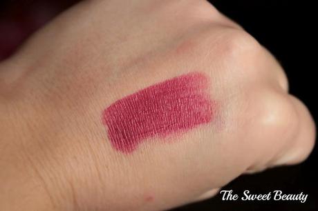 KIKO Lavish Oriental: lipstick n. 04 Red Cherry