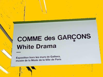 WHiTe DRaMa iN PaRiS.