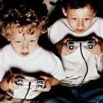 “Tv e videogiochi, mai prima dei tre anni, o i vostri bambini rischiano obesità o problemi di cuore”
