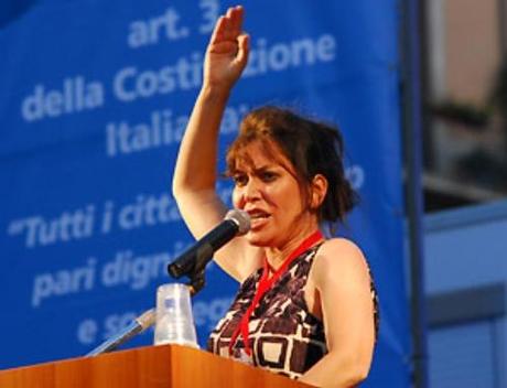 Sabina Guzzanti condannata, ma a vincere sono le donne