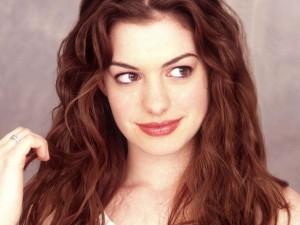 Anne hathaway