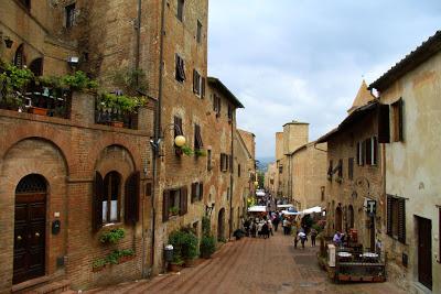 a Certaldo, per Boccaccesca