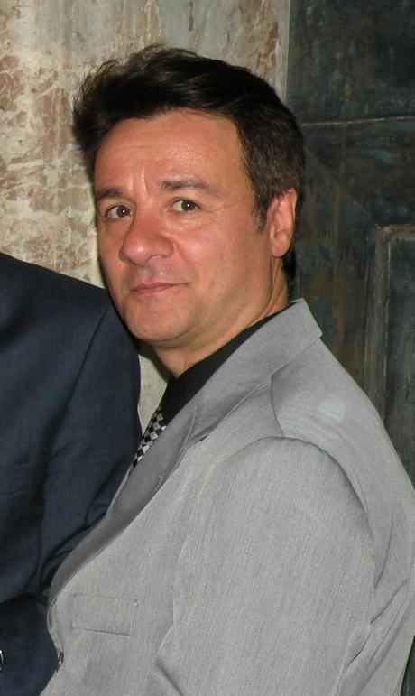 una immagine di Mario Profenna 620x1040 su Quanno Scrive ‘a Penna: il Dialetto dà Voce al Cuore