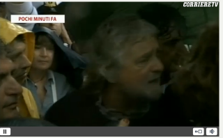 Grillo e la traversata a nuoto dello Stretto di Messina: diretta streaming