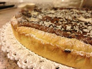 CROSTATA RICOTTA E MASCARPONE, CON CREMA ALLA BANANA E NUTELLA CROSTATA RICOTTA E MASCARPONE, CON CREMA ALLA BANANA E NUTELLA