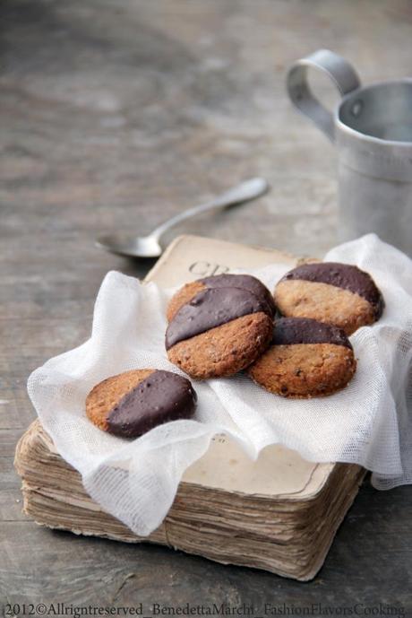 Biscotti vegani e glutenfree per un ritorno in punta di piedi - Vegan Bisquits