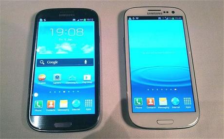 Samsung Galaxy S3 (bianco e nero) in offerta a 479€ !