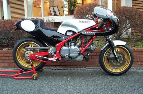 Harris Ducati 900 Works Racer