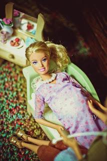 Anche Barbie sceglie il parto a domicilio!