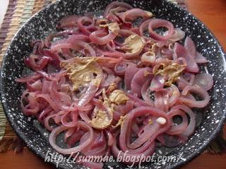 Tarte tatin di cipolle rosse