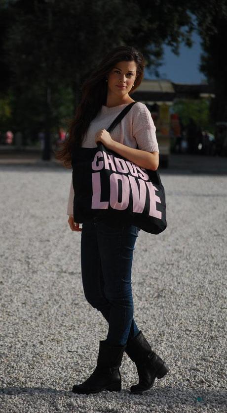 Alessandra Razete Vestosolidal The Fashion Jungle Choose Love Bag