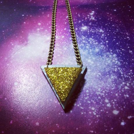 TUTORIAL: GLITTER MOUSTACHE NECKLACE// JEWELRY FROM CARDBOARD Photobucket
