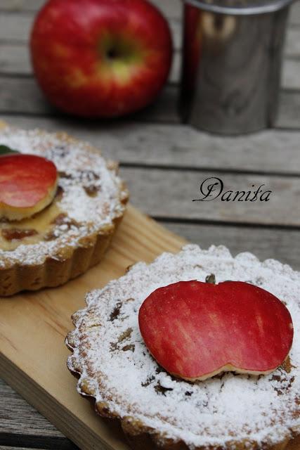 Crostatine clafoutis alle mele