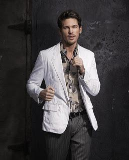 Adam Senn su Esquire Latin America