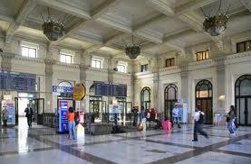 Accoltellato alla stazione di Bologna Forse la gelosia il movente