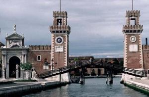 Arsenale, Venezia svenduta e griffata