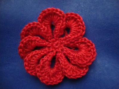 fiore all'uncinetto con spiegazione, crochet flower pattern