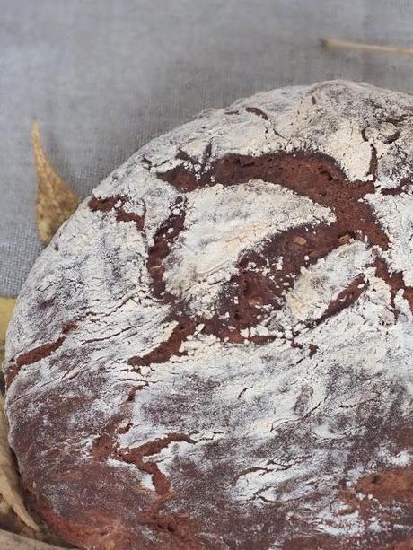 Pane alle castagne, pinoli e rosmarino