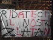 tifosi Milan rivogliono Ibrahimovic: striscioni davanti alla sede rossonera