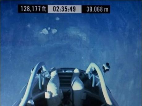 Il grande record di Felix Baumgartner: 39068 metri di quota in caduta libera