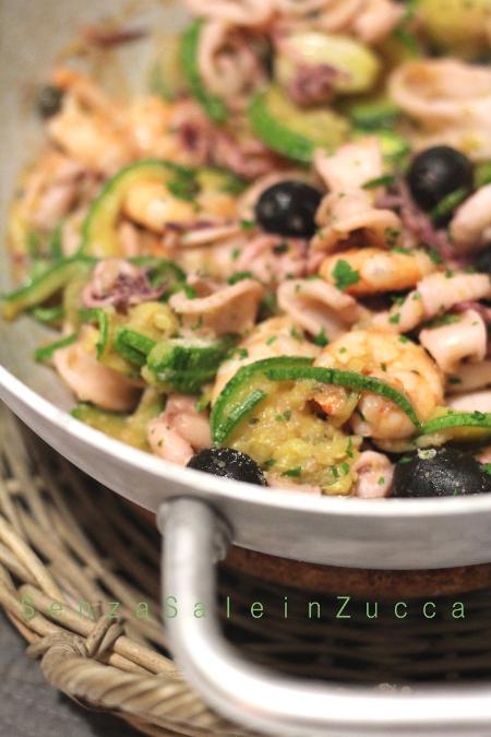 Padellata di calamari e mazzancolle