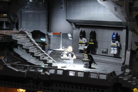 La LEGO Bat caverna