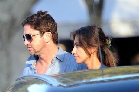 Scoppia la passione tra Gerard Butler e Madalina Ghenea: ecco le foto