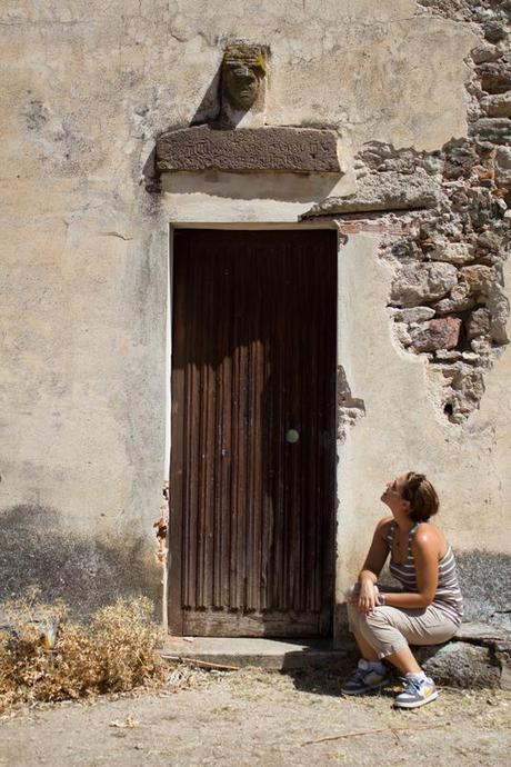 Oschiri e Ozieri: altari sacri, chiese campestri e grotte magiche